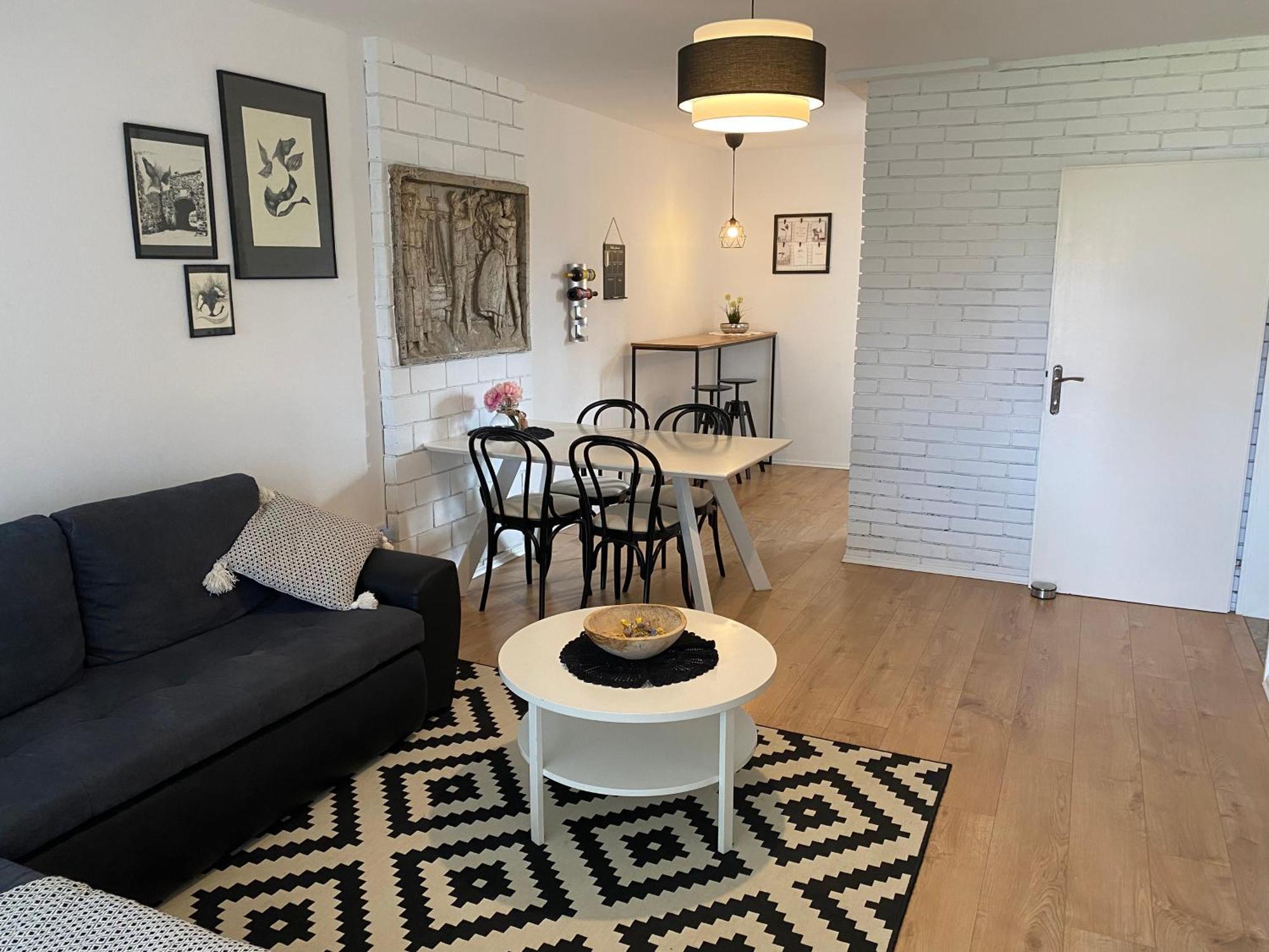 Two-Bedroom Countryside Apartment Marčana エクステリア 写真